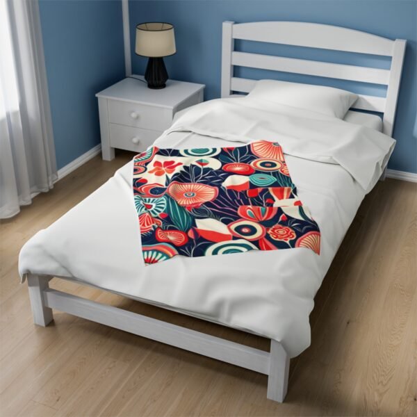 Retro Floral and Colorful Stunning Velveteen Plush Blanket. - Image 3