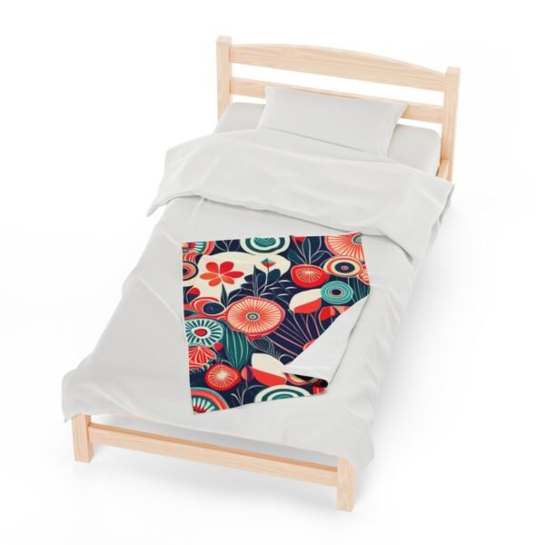 Retro Floral and Colorful Stunning Velveteen Plush Blanket. - Image 5