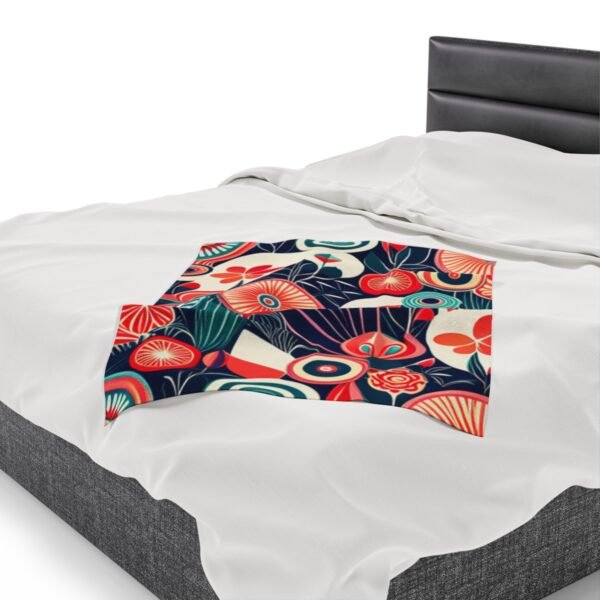 Retro Floral and Colorful Stunning Velveteen Plush Blanket. - Image 7